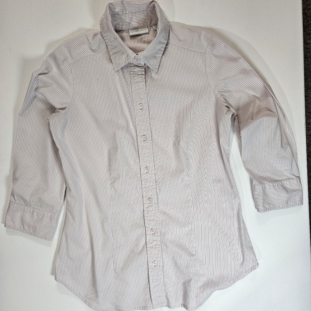New York & Company Dress Shirt Womens Small Gray Pink Stripe Button Down Top